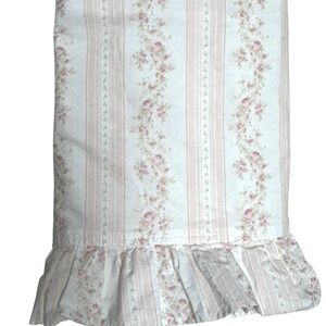 sheet flat shabby-chic esthetic vintage ruffle top pink flowers 81x96